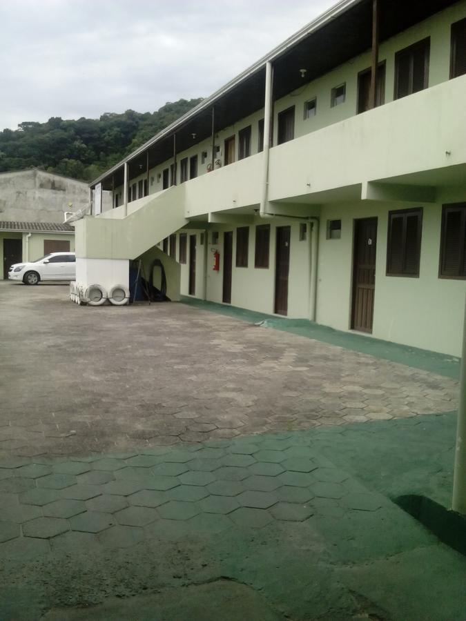 Hotel Pousada グァラトゥバ エクステリア 写真